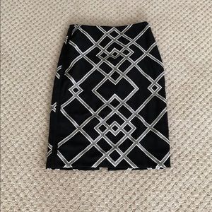 💕sold💕Gorgeous WHBM Skirt
